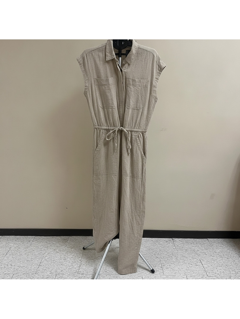 Universal Thread Beige Sleeveless Linen Jumpsuit Size 12